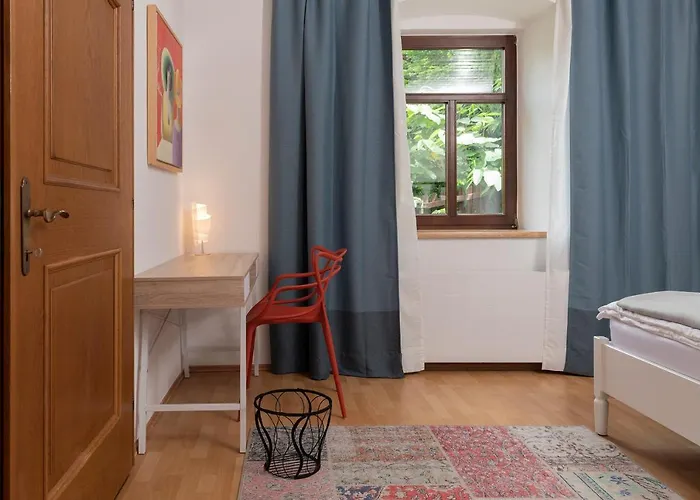 Zu Hause Im Schönen Tirol *